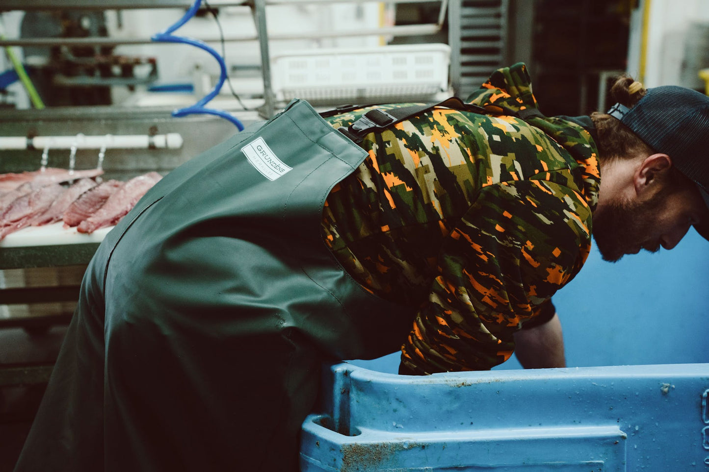 Herkules 16 Commercial Grade Bib